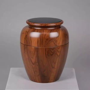 Urna Decorativa de Madera con Tapa para Exhibición en Mesa del Hogar - Product Image 3