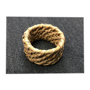 Anillo para Servilletas de Ratán Tejido Natural Rústico, Porta Servilletas Hecho a Mano de Jacinto de Agua, Venta al por Mayor para Decoración de Mesa de Hotel y Restaurante - Product Image 1