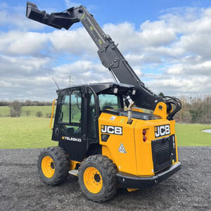Chargeuse compacte JCB à prix d'usine, très demandée, avec chargeuse frontale et rétrocaveuse, engin sur chenilles 4x4 pour usage en construction - Product Image 6