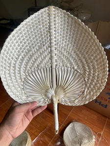 Ventilador de Bambú y Ratán Natural Sostenible para una Vida Sostenible, Accesorio de Refrigeración Ecológico Hecho a Mano, Regalo - Product Image 5