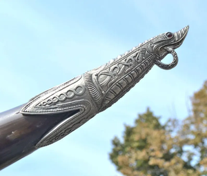 Cuerno Vikingo para Beber Cerveza, Ecológico, Hecho a Mano con Cuerno de Búfalo y Diseño Moderno, por PERFECT ENTERPRISES - Product Image 4