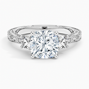 Bague de fiançailles en moissanite taille coussin en or blanc avec pierres latérales ornées - Product Image 3