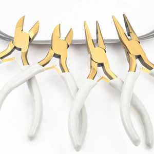 4.5-inch pink Needle Nose Round Nose Diagonal Pliers Three-piece Blister <b>case</b> Mini Jewelry Pliers <b>Tool</b> - Product Image 2