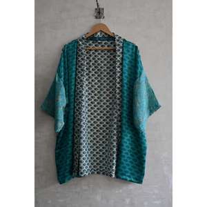 Robe kimono en soie pour femmes, style bohème, faite à la main, longue, imprimée, sexy, robe de mariée, vêtements de nuit, tenue de détente luxueuse et douce - Product Image 1