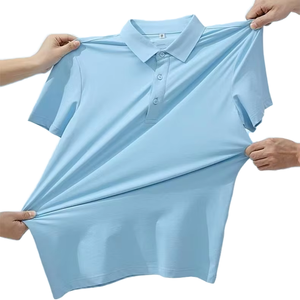 Polo de Punto de Manga Corta Azul Claro para Hombre, Color Sólido, Corte Regular Informal, Diseño con Botones - Product Image 6