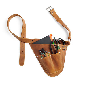 Bolsa de herramientas de cuero premium hecha a mano para floristería, cinturón de jardinería de cuero, organizador de almacenamiento de diseño, venta al por mayor, precio de fábrica OEM - Product Image 4