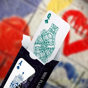 ROYAL Lite Deck-Ghost Doodle, Cartas de Juego de PVC Impermeables de 0.31mm, Acabado Mate, Caja con Cierre, Revestimiento Único, 55 Cartas, 45x88mm, para Viaje - Product Image 5