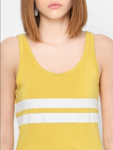 เสื้อกล้ามถักลายทางสีเหลืองสำหรับผู้หญิง คอกลม ลำลอง ใส่สบายในฤดูร้อน เสื้อแขนกุด ผ้าฝ้ายระบายอากาศได้ดี - Product Image 6