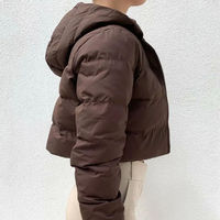 Veste matelassée imperméable à capuche pour femme, garnissage en coton, bordure en fourrure, fermeture éclair, vêtements décontractés d'extérieur - Vente en gros, directement de l'usine