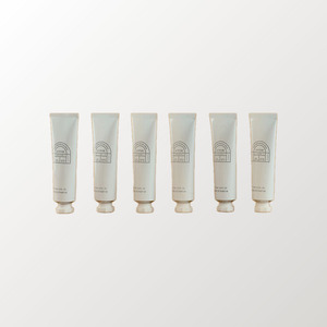 Crema y loción para manos Reopyum La Fleur Hand Cream 50 ml Floral para suavizar las manos, desde las duras hasta las suaves, crema hidratante - Product Image 3