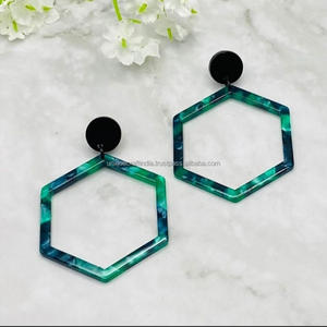 ต่างหูอะคริลิคสำหรับผู้หญิงต่างหูอะคริลิครูปทรงสี่เหลี่ยมสีสันสดใสดีไซน์ใหม่ต่างหูอะคริลิคสำหรับผู้หญิง - Product Image 6