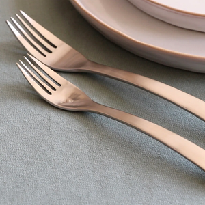 Ensemble de couverts de cuisine modernes et durables en acier inoxydable, poli miroir, 5 pièces, pour la cuisson, le service et l'usage domestique - Product Image 3