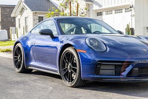 Porsches 911 Carrera 4 GTS Coupé 2024 Impecables, Listos para Enviar a Todo el Mundo - Product Image 3