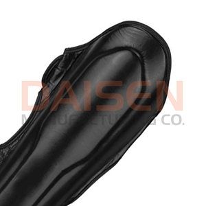 Protège-tibias en cuir PU noir avec fermeture auto-agrippante pour la protection sportive des adultes, design léger, utilisation toutes saisons - Product Image 5