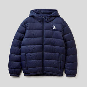 Chaqueta Acolchada Cálida con Forro Transpirable y Costuras Resistentes para Viajes al Aire Libre y Estilo Urbano - Product Image 1