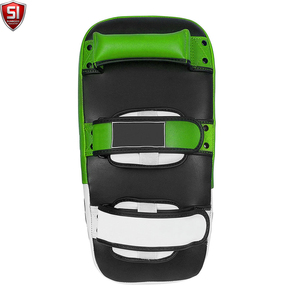 Cible de boxe en cuir SUMROOS pour le kickboxing, avec design respirant, sangle réglable et option d'impression personnalisée - Product Image 4