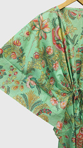 Robe kimono vintage verte à fleurs pour femme, col en V, manches mi-longues, longueur complète, respirante, idéale pour l'été - Product Image 4