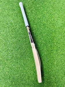 ไม้คริกเก็ต SS PLAYERS GRADE ENGLISH WILLOW แบบด้ามสั้น - Product Image 3