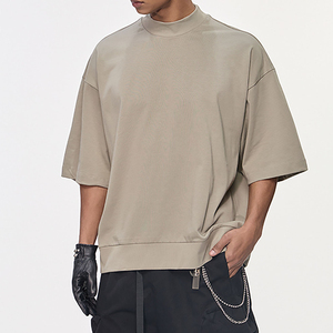 T-shirt décontracté pour homme en polyester/coton, coupe droite, grammage lourd, uni, à épaules tombantes, avec ourlet côtelé et col montant - Product Image 1