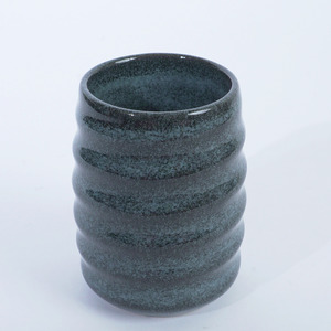 Tasse à thé zen asiatique en céramique Agung Keramik Grey Reactive Glaze, 6x9cm, compatible lave-vaisselle et micro-ondes, pour restaurants - Product Image 2