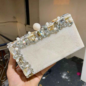 Bolso de Mano Elegante de Resina Eventide para Bodas y Fiestas - Bolso de Mujer Moderno con Asa Glamurosa para la Noche, por MULTI CRAFT - Product Image 6