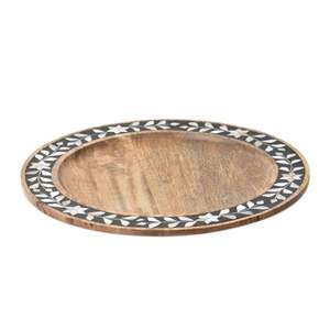 Platos de madera y nácar para servir dulces de chocolate y dátiles en Ramadán, platos redondos para venta al por mayor desde Vietnam. - Product Image 2