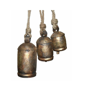 Campanas de Navidad Baratas al por Mayor para Decoración de Árboles de Navidad, Estrellas y Lunas Metálicas Hechas a Mano, Campanas de Latón Retro para Árboles de Navidad - Product Image 2