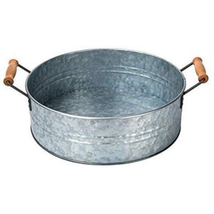 Bandeja de servir ovalada hecha a mano de hierro galvanizado con borde festoneado y asas, bandeja de metal decorativa para uso doméstico. - Product Image 3