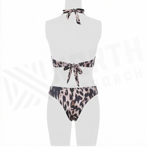 Ensemble bikini imprimé léopard avec haut dos nu et jupe enveloppante, maillot de bain deux pièces pour femme, tenue de plage tendance - Product Image 2