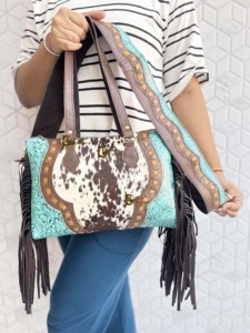 กระเป๋าถือหนังวัวแท้สไตล์ตะวันตก  งานแกะสลักหนัง  กระเป๋าสะพายข้างแบบมีพู่  กระเป๋าถือทันสมัย  กระเป๋าหนังสำหรับผู้หญิง  ใช้งานได้หลากหลาย - Product Image 3