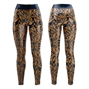 Leggings d'équitation pour femmes à taille haute, sublimation, imprimé baroque noir et or, extensibles dans quatre directions, séchage rapide, faible MOQ - Product Image 1