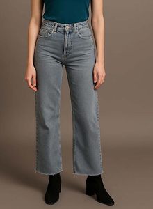 Jean décontracté pour femme, coupe ajustée et évasée, taille haute, style cheville, extensible, couleur unie - Product Image 2