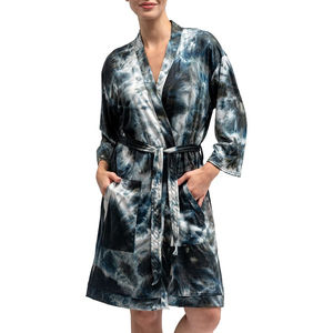 Vêtements de nuit sexy et luxueux en soie, pyjamas longs à revers pour femmes, peignoirs sexy, vêtements d'intérieur pour femmes, peignoir en soie - Product Image 1