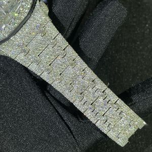 Montres classiques unisexes hip-hop artisanales personnalisées avec diamants Moissanite VVS1, bracelet en acier inoxydable, affichage analogique mécanique - Product Image 5