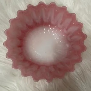 Tazón para Ensalada de Resina Epoxi Pulida Hecho a Mano por Artisan Glow, Vajilla Sostenible para Hogares Modernos, Celebraciones y Eventos - Product Image 5
