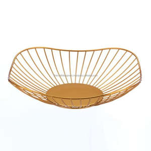 Corbeille à fruits de luxe en métal plaqué or facile à transporter Corbeille de décoration de table légère 100% Paniers d'ustensiles de cuisine antirouille - Product Image 1