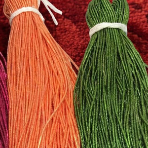 Hilo Metálico Navia de Lujo, Colorido, Tipo Bullion Francés, para Bordado, Liso, Dorado, en Espiral, Resistente al Agua y Ecológico - Product Image 3