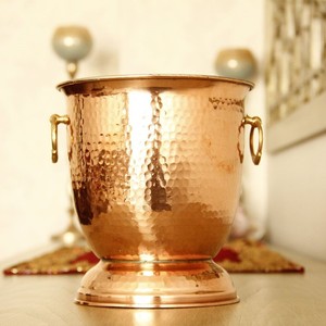 Cubo de Hielo de Cobre Martillado a Mano con Asas de Latón - Enfriador de Vino Decorativo Premium y Florero para Decoración del Hogar y Eventos - Product Image 2