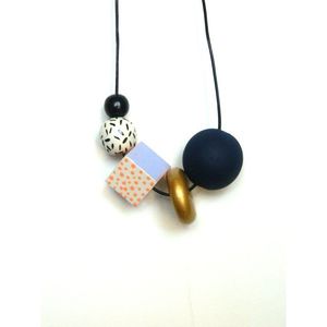 Collier de luxe en résine et bois, accessoires de mode raffinés en cristal - Product Image 2
