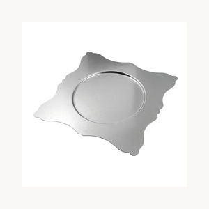 Assiette de Présentation Moderne en Métal, Finition Dorée Élégante, Design Personnalisé, Nouvelle Arrivée Décorative pour la Table - Product Image 5