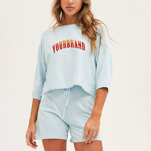 Conjunto de Dos Piezas Casual para Mujer, 100% Algodón de Alta Calidad, Camiseta Oversize con Logotipo Personalizado, Pantalones Cortos Sólidos hasta la Rodilla, OEM - Product Image 1