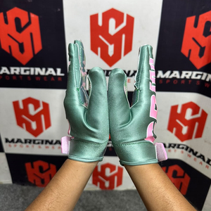 Guantes de Fútbol Americano Personalizados al por Mayor, de Alta Calidad, con Palma Adhesiva de Silicona, Dorso Impreso, Antideslizantes e Impermeables - Product Image 4