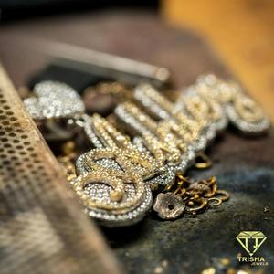 สร้อยคอจี้เพชรโมอิสซาไนต์แบบ Iced Out สำหรับผู้ชาย สร้อยคอจี้ตัวอักษรแบบกำหนดเอง เครื่องประดับฮิปฮอปสุดหรู แฟชั่นบลิงๆ สไตล์แร็ปเปอร์ เครื่องประดับสตรีทแวร์ - Product Image 5