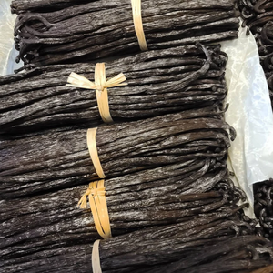 Extractor Vanilla <b>Beans</b> for Sell Best Quality Vanilla <b>Beans</b> 17cm up Brown Dark Origin Urgent Hot Sale Top Quality Vanilla <b>Beans</b> - Product Image 4
