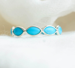 Anillo de Eternidad Azure Horizon Marquise Turquoise con Plata de Ley 925, Anillo de Estilo Moderno en Venta - Product Image 2