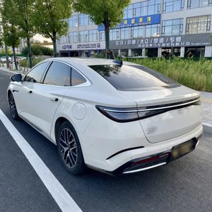 Sedán PHEV de Lujo Usado BYD Seal 07 DM-i 125KM 2025, Bajo Kilometraje 7,700 KM, 5 Asientos, Exportación desde China - Product Image 3