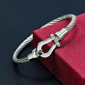 Bracelets tendance en acier inoxydable pour femmes - Cadeau idéal - Product Image 4