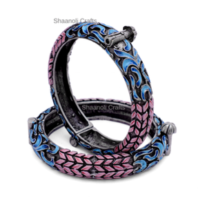 Brazaletes de latón oxidado de plata de diseñador Brazaletes de joyería que se pueden abrir de Kada Hermosos brazaletes de trabajo de perlas de diamante pequeño para mujeres - Product Image 2