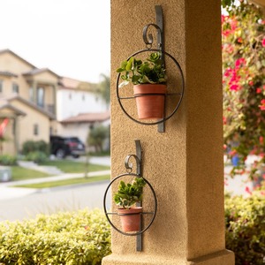 Jardinières murales circulaires en métal rustique pour plantes succulentes, décoration de jardin extérieur - Product Image 1
