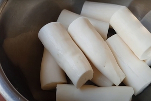MEILLEURES VENTES |   Racines de Yucca coupées congelées pour une préparation rapide des repas, fourniture en gros pour restaurants et hôtels, Vietnam - Product Image 6